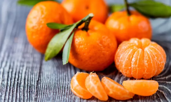 Mandarins Image 3